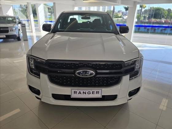 FORD RANGER 2.0 TURBO DIESEL CD BLACK 4X2 AUTOMÁTICO